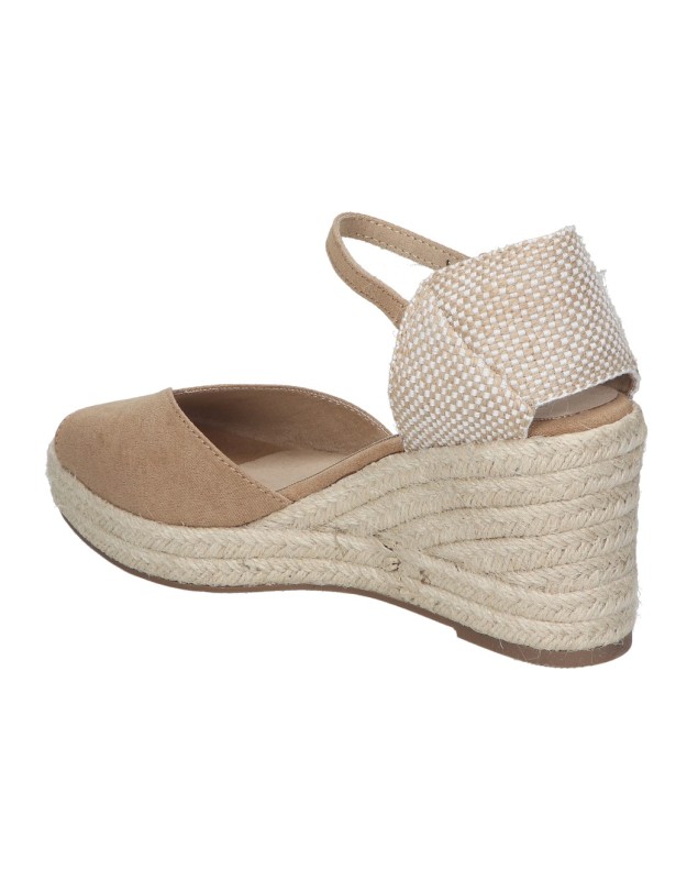 Sandalias de cuña SKYDIVA M4365 en camel