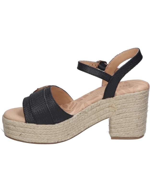 Sandalias de tacón Mustang Courtney 59607 negras para mujer