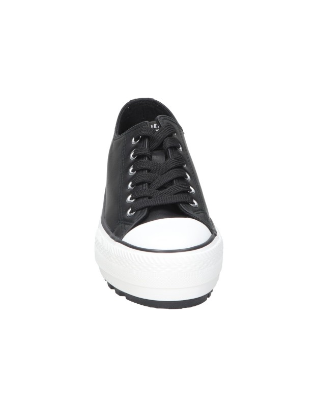 Zapatilla baja Mustang Bigger T negra