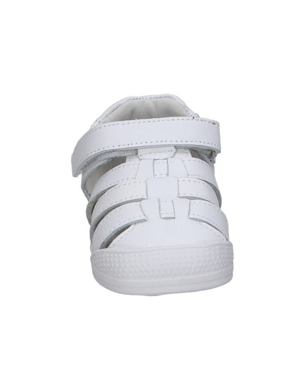 Sandalias para niño plana ÑAKOS 7032 en blanco