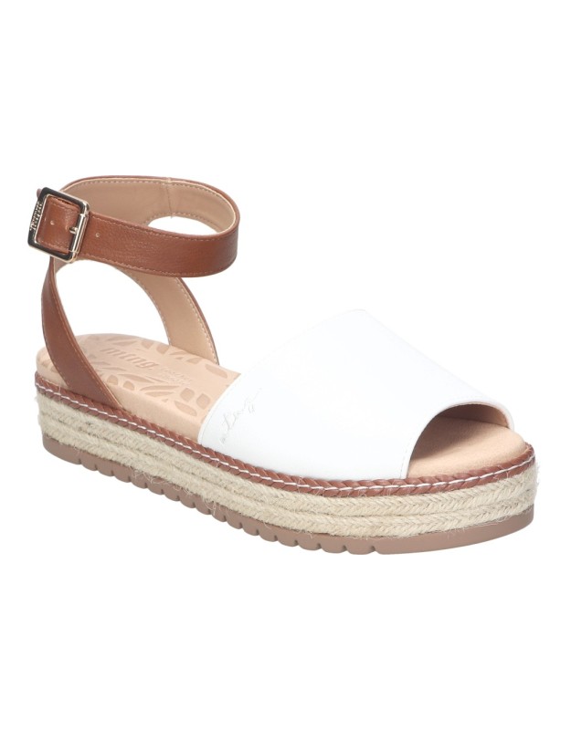 Zapatos color blanco de casual MUSTANG MTNG 59617