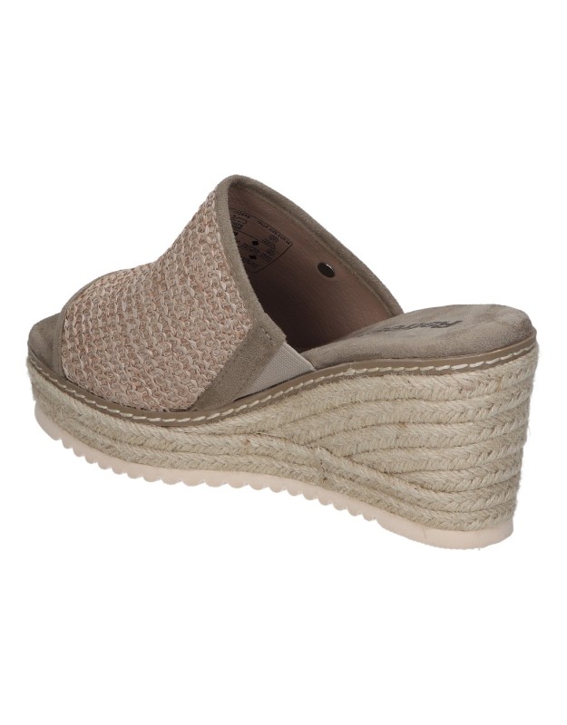 Zuecos para mujer de cuña REFRESH 172649 en taupe