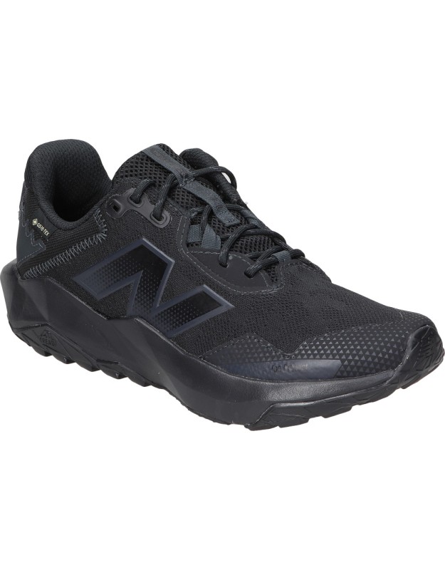 Zapatillas NEW BALANCE DynaSoft Nitrel v6 Gore Tex MTNTRGB6 negro