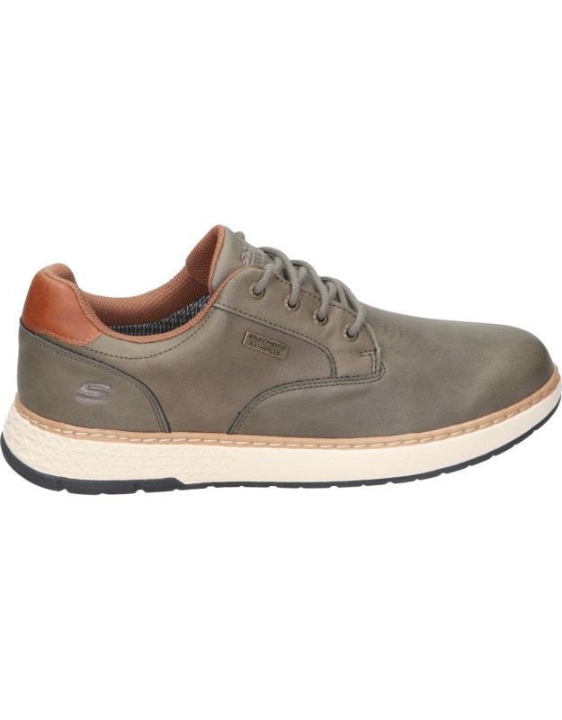 Zapato Waterproof Skechers Relaxed Fit Garlan Pryor verde