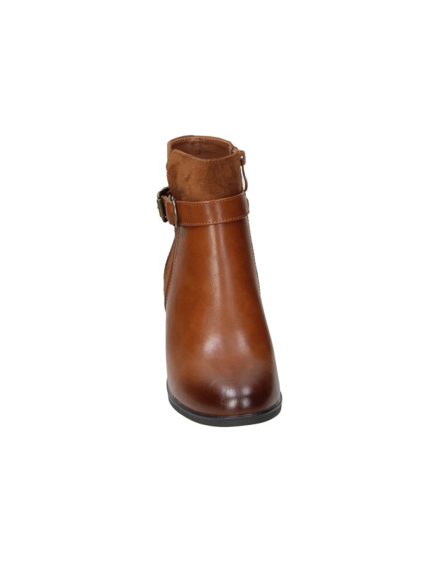 Botines con tacón AMARPIES asy29521 en color cuero para mujer