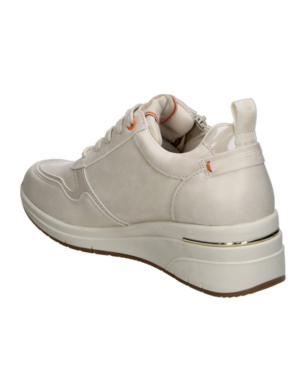 Zapatillas con cuña REFRESH 175052 en beige para mujer