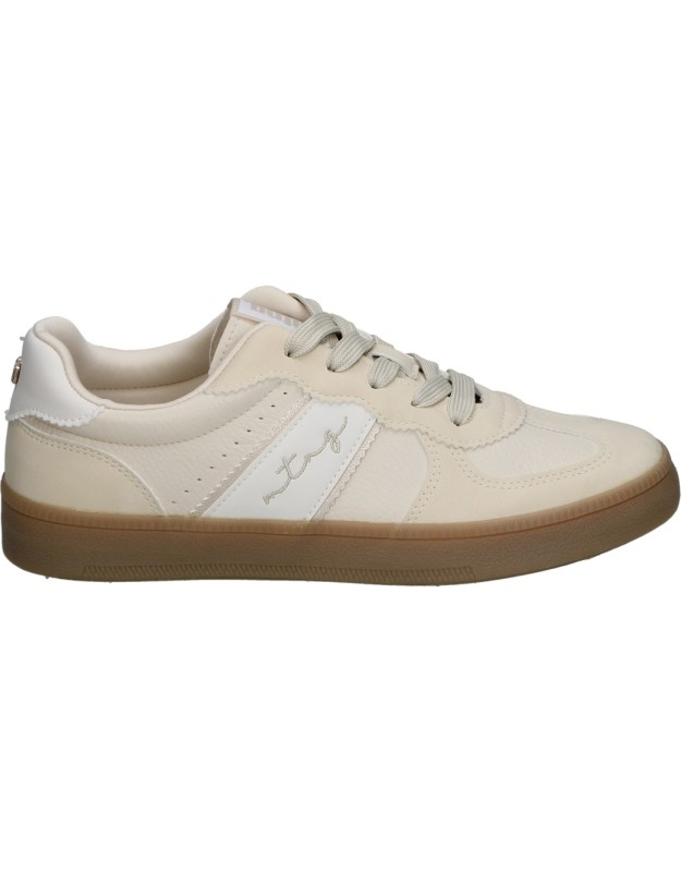Zapatillas polipiel Mustang Roy 60860 en color arena para mujer