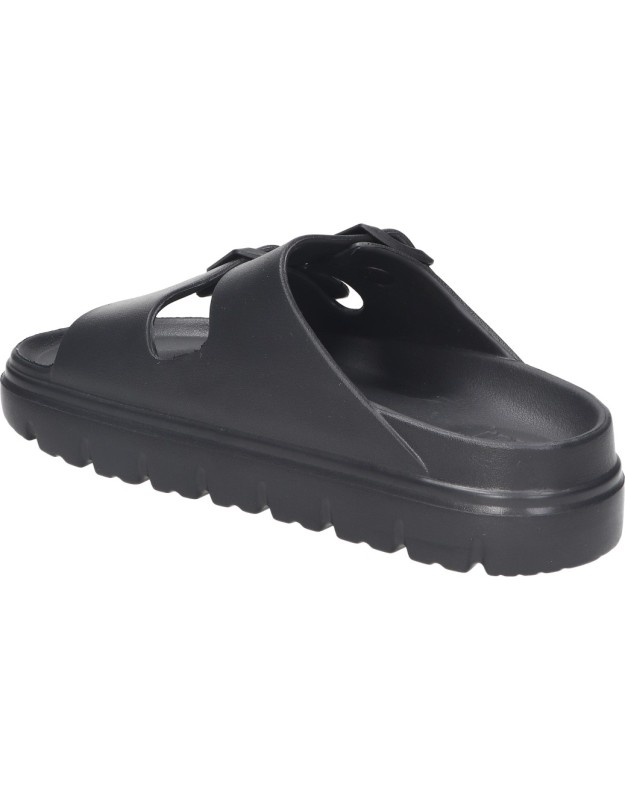 Chanclas color negro de casual XTI 142550