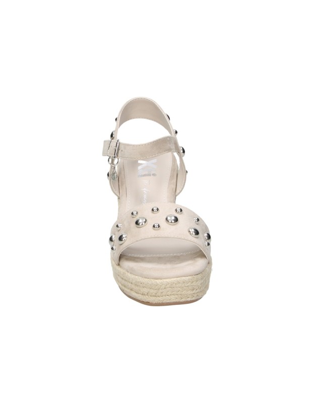 Sandalia de Esparto con Hebilla XTI 145454 en color blanco para mujer