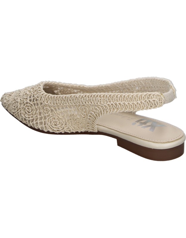 Zapatos XTI 145124 Color Beige para Mujer Slip On