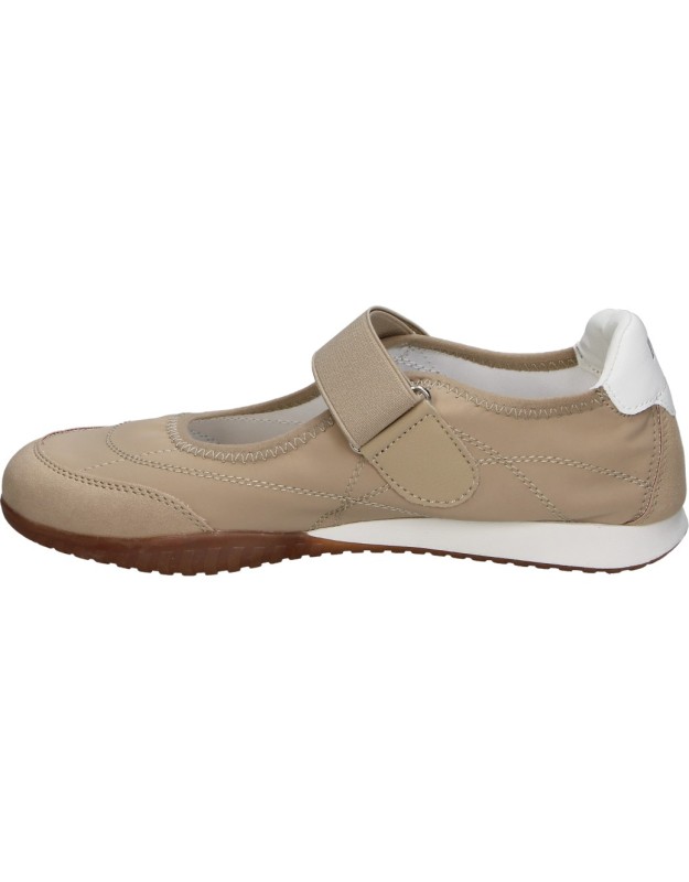 Zapato D'Angela DAB30537 en Color Camel con Detalles en Blanco para Mujer