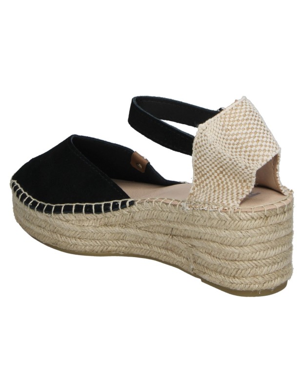 Sandalias con Cuña REFRESH 175235 Color Negro para Mujer