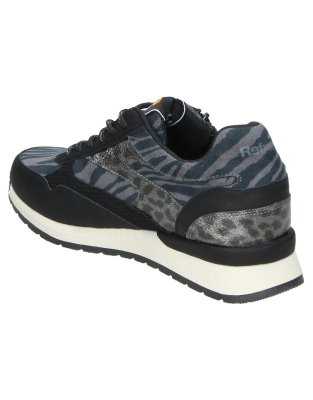 Zapatilla con cuña REFRESH 176219 en negro para mujer