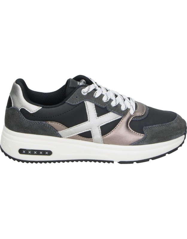 Zapatillas casual MUNICH 4210002 en negro para mujer