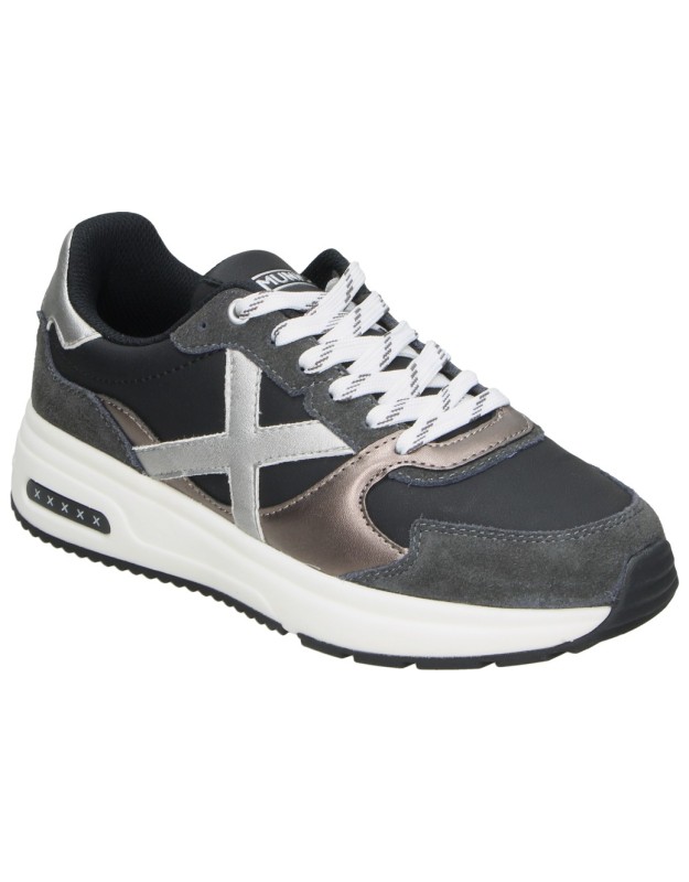 Zapatillas casual MUNICH 4210002 en negro para mujer