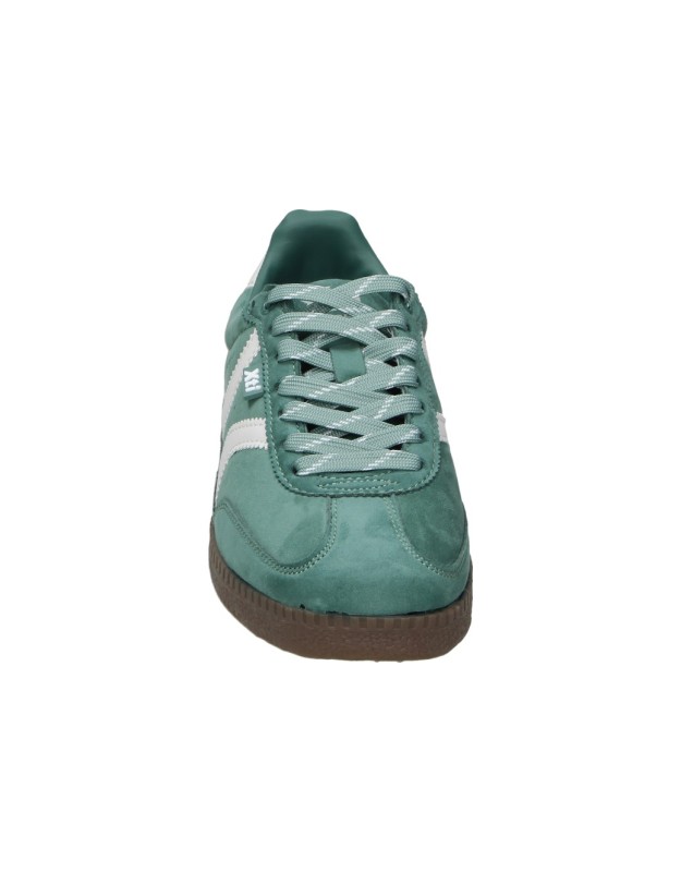 Deportivas Planas XTI para Mujer Verdes con Detalles en Blanco 146125