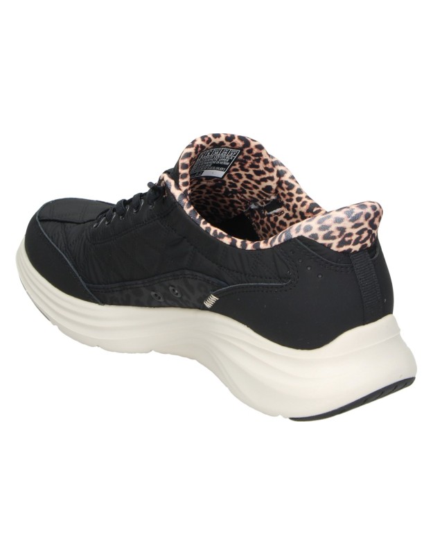 Zapatillas SKECHERS Slip-ins Contour Foam Cozy Fit Leopard Dream en Negro 150419-blk