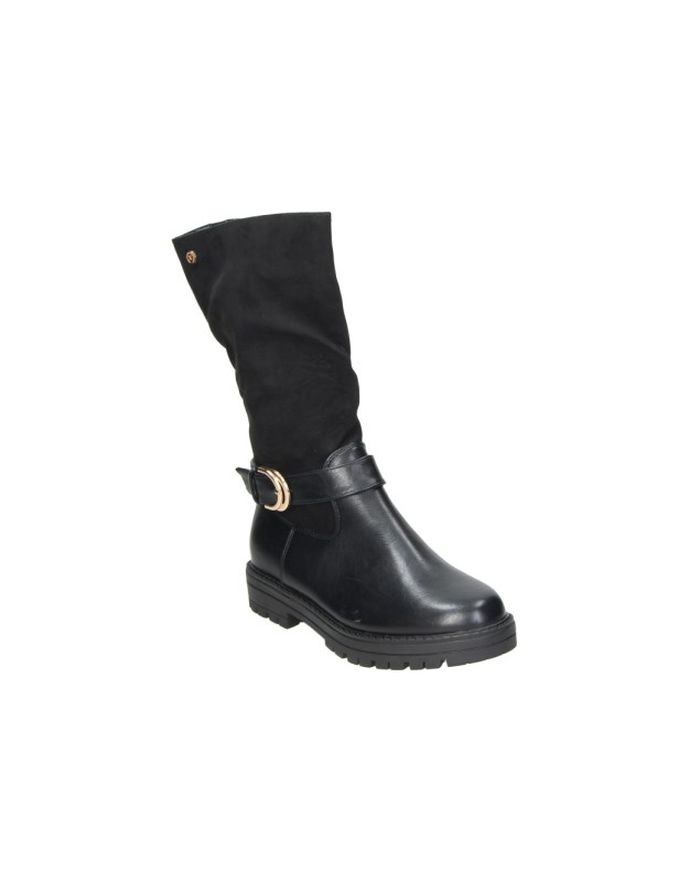 Botas Altas XTI KIDS para Niña en Color Negro con Detalle de Hebilla 154125