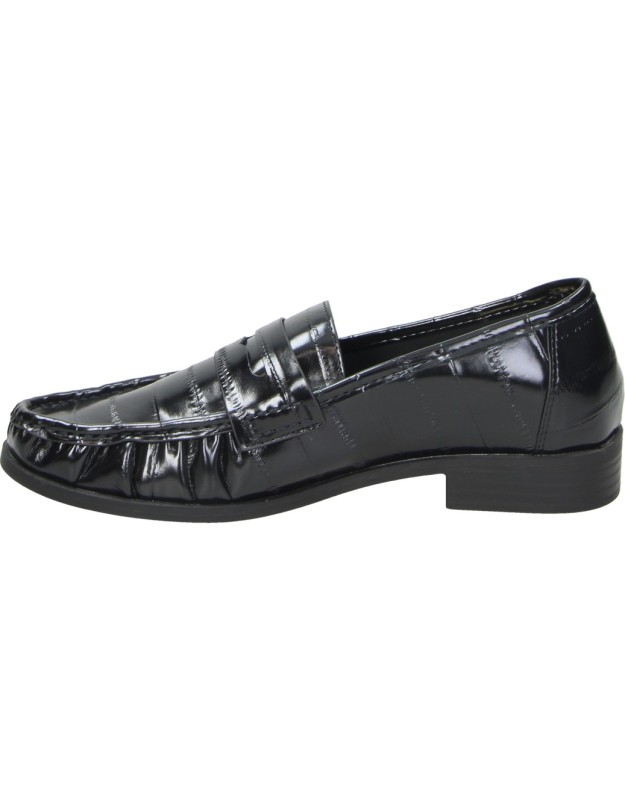 Mocasines XTI  de Charol para Mujer en Color Negro 146430