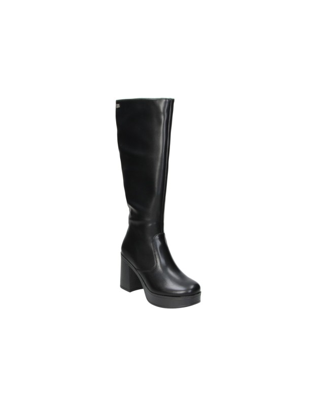 Botas para mujer con tacón MUSTANG MTNG 50522 en negro