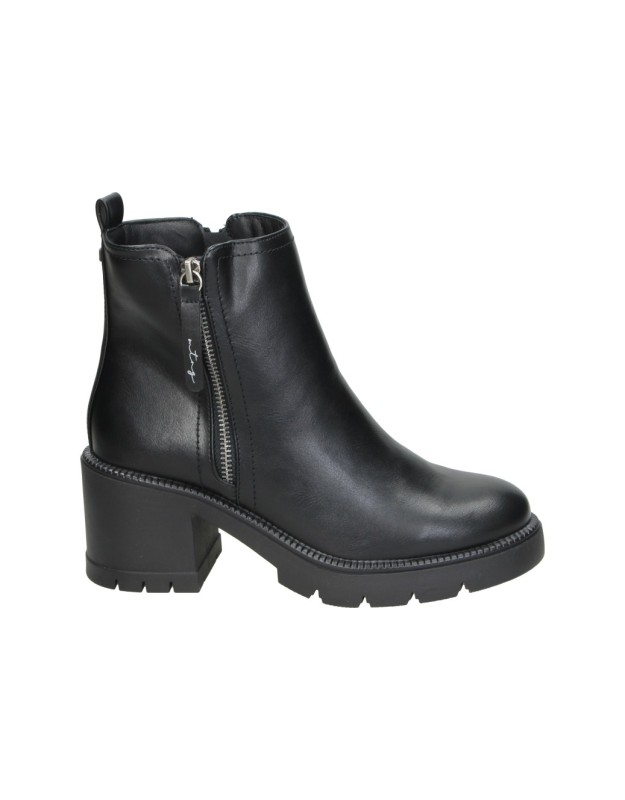 Botines MUSTANG MTNG con Tacón para Mujer color Negro 56280