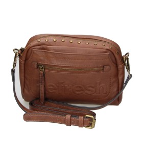 Bolso Bandolera REFRESH para Mujer color Camel con Tachuelas y Bolsillo Frontal 183425