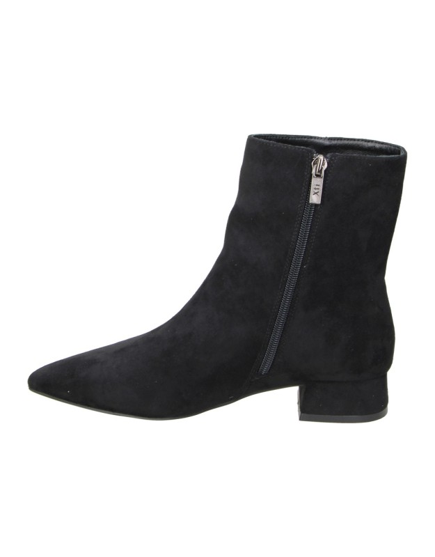 Botines XTI de Tacón Bajo con Punta Fina para Mujer color Negro 146514