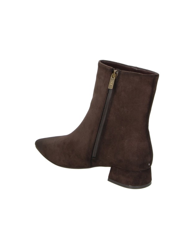 Botines XTI de Tacón Bajo con Punta Fina para Mujer color Marrón 146514