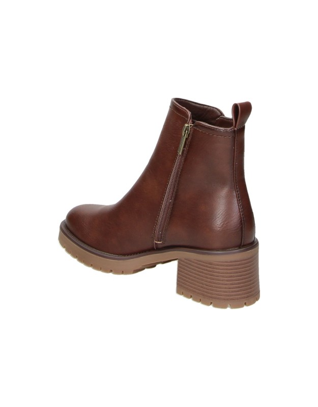 Botines XTI para Mujer con Tacón Ancho, Cremallera y Suela Track color Marrón146085