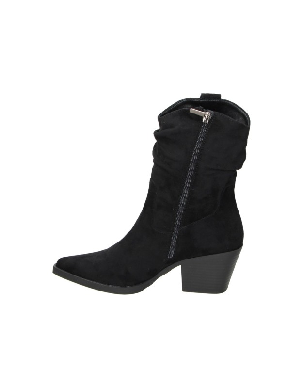 Botines Cowboy XTI para Mujer en Color Negro 130762