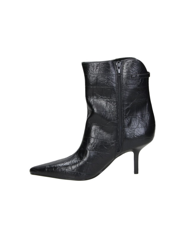 Botines de tacón estilosos SKYDIVA It Girl en color negro