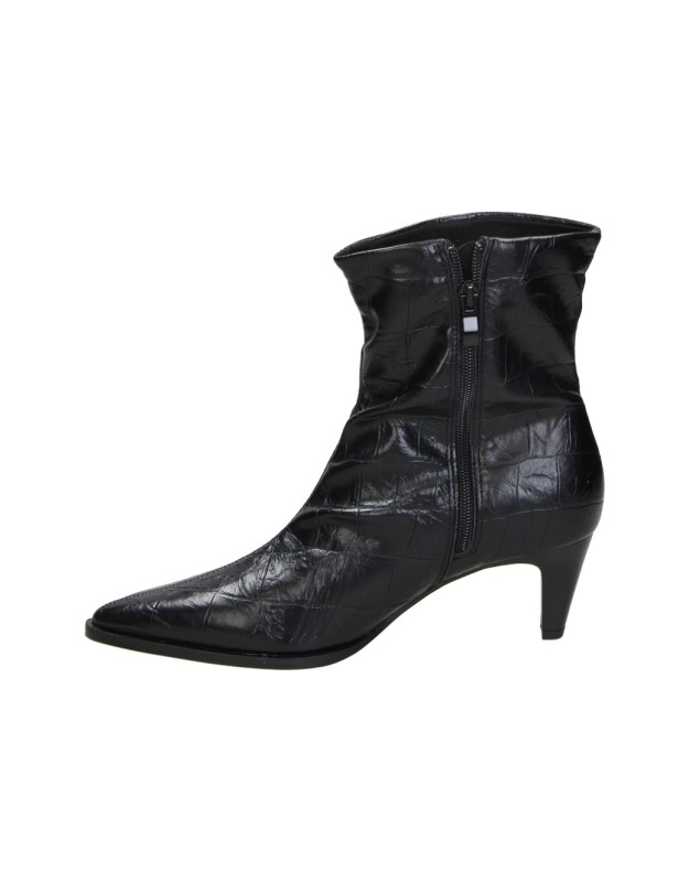 Botines con tacón SKYDIVA Extra en color negro para mujer