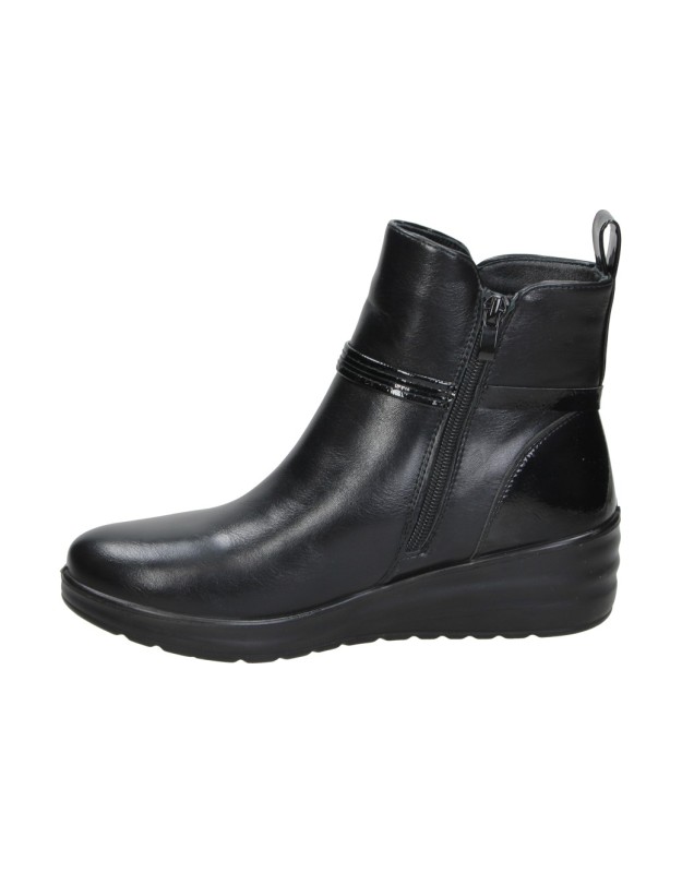 Botines con cuña AMARPIES amd31053 negros para mujer