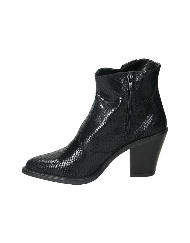 Botines para moda joven tacón stilmoda 9708 en negro